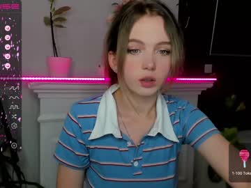 Nude cam girl small_blondee image #2720183