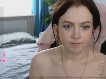 Nude cam girl small_blondee image #6919051