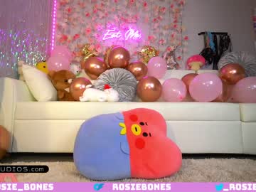 Nude cam girl rosiebones image #6027470