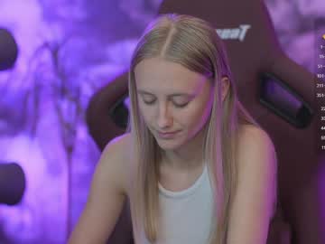 Nude cam girl angeellina image #5186172