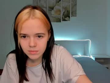 Nude cam girl renee_whi image #3169452