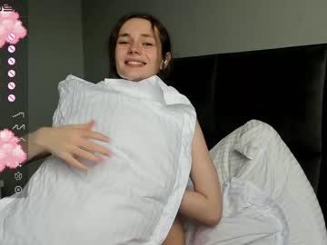 Nude cam girl mxxnsxsul image #2648965