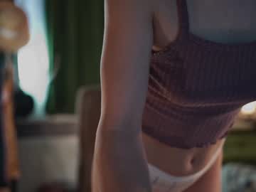 Nude cam girl _mirrra_ image #1147738