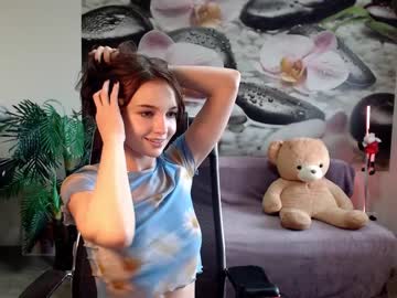 Nude cam girl jennycutey image #1835274