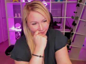 Nude cam girl claire_sunshinie image #1936763