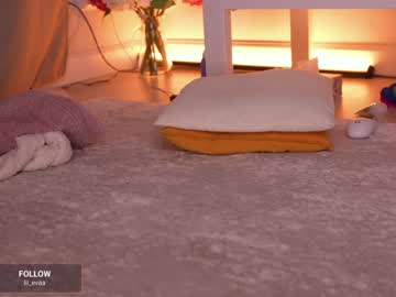 Nude cam girl lil_eva image #4654275