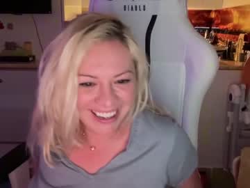 Nude cam girl kiradivine image #4419934
