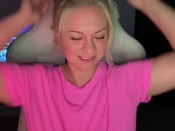 Nude cam girl kiradivine image #4190139