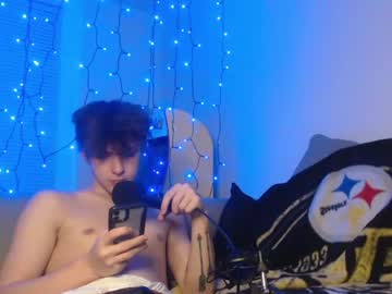 Nude cam man nickd42069 image #3750533