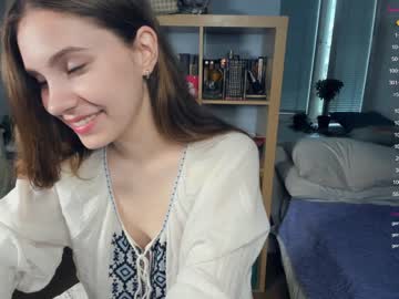 Nude cam girl youne_and_beautiful image #4408452
