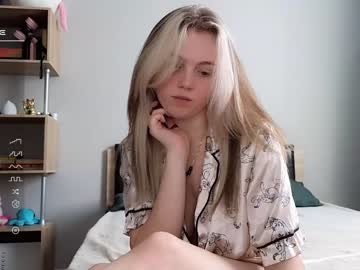 Nude cam girl small_blondee image #5340918
