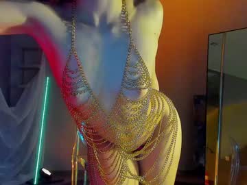 Nude cam girl _meganmeow_ image #4392300
