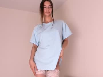 Nude cam girl lesi_moon image #5025026