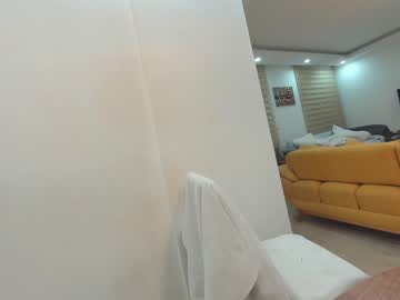 Nude cam girl ehotlovea image #2945093