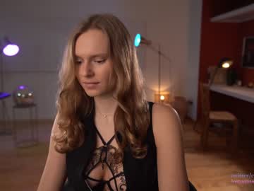 Nude cam girl chillwithkira image #3677108