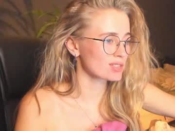 Nude cam girl linellali image #2822687