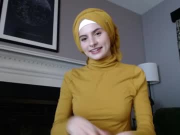 Nude cam girl fiestyfatima1 image #2611658