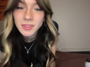 Nude cam girl kimandcleo image #7003041