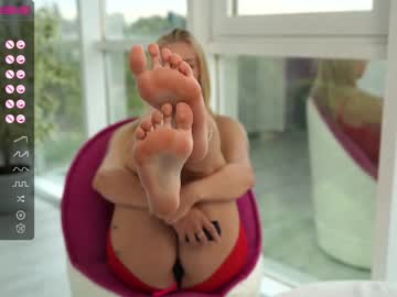 Nude cam girl vika54784 image #2739985