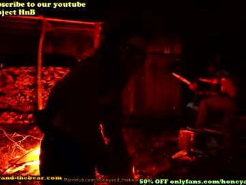 Nude cam couple honeyand_thebear image #2996116