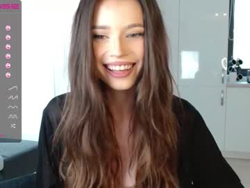 Nude cam girl isia_slay image #1198408