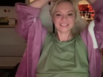 Nude cam girl kiradivine image #4369138