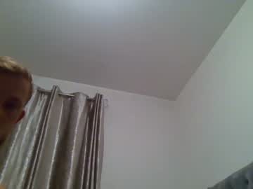 Nude cam couple makemesquirtbaby69 image #1581529