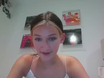 avabear8 nude girls camming