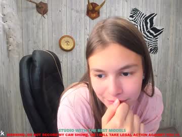 Nude cam girl shy__mia image #444100