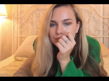 Nude cam girl nicolecatherine image #2942062