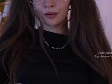 Nude cam girl _deepthroatgalactica image #2103810