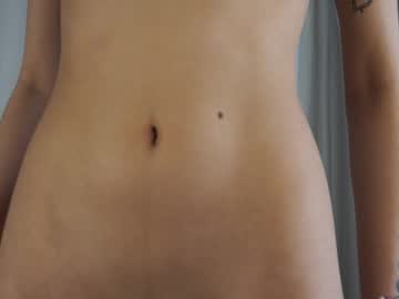 lunakom nude girls camming