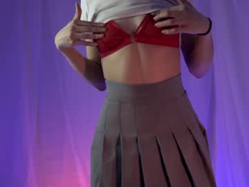 Nude cam girl neferpita image #6712128