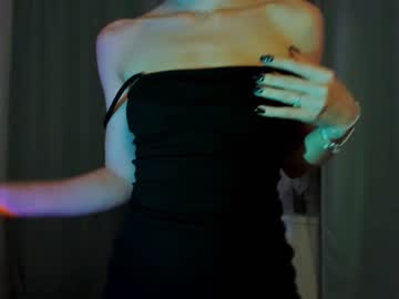 Nude cam girl emmi_rosee image #1946541
