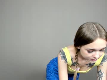 Nude cam girl mia_monk image #3131647