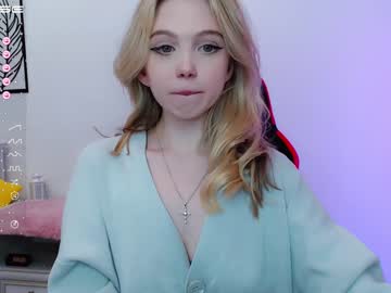 Nude cam girl small_blondee image #3811574