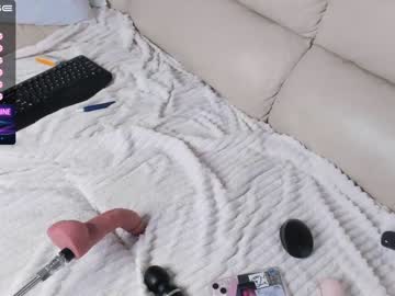 Nude cam girl lil_angell_ image #2300548