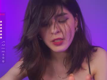 Nude cam girl amandamedrano image #4365439