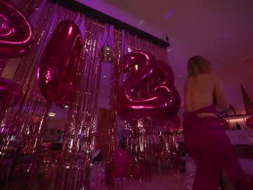 Nude cam girl hannahjames710 image #3397491