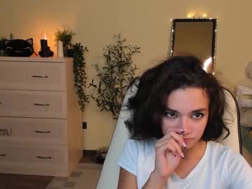 Nude cam girl ella_flar_ image #2808411