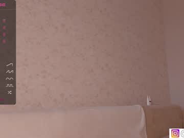 Nude cam girl bzzzme image #5046340