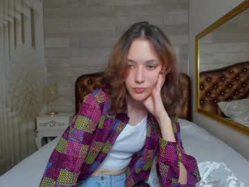 Nude cam girl lil_stitch image #2658143