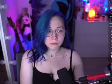 Nude cam girl blue_mooncat image #5021552