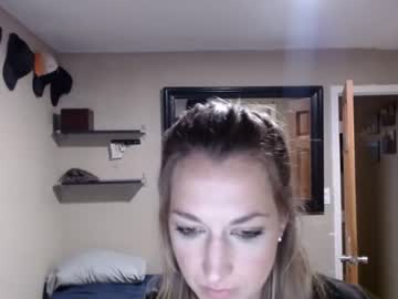 Nude cam girl hunnybunny870 image #385075
