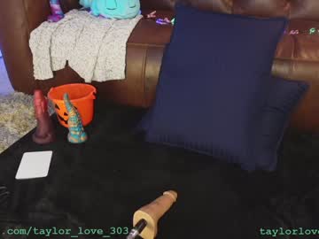 Nude cam girl taylor_love_303 image #5574259