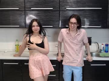 Nude cam couple renae_tom image #4484472
