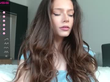 Nude cam girl isia_slay image #1879592