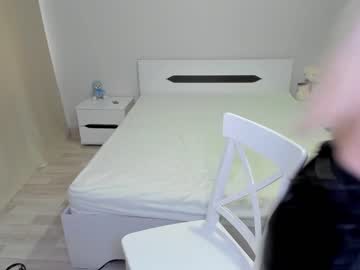 Nude cam girl yana_squrel_22 image #1583628