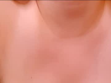 Nude cam girl aveksmr image #5035568