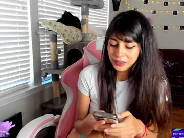 Nude cam girl violetttflowers image #6212642